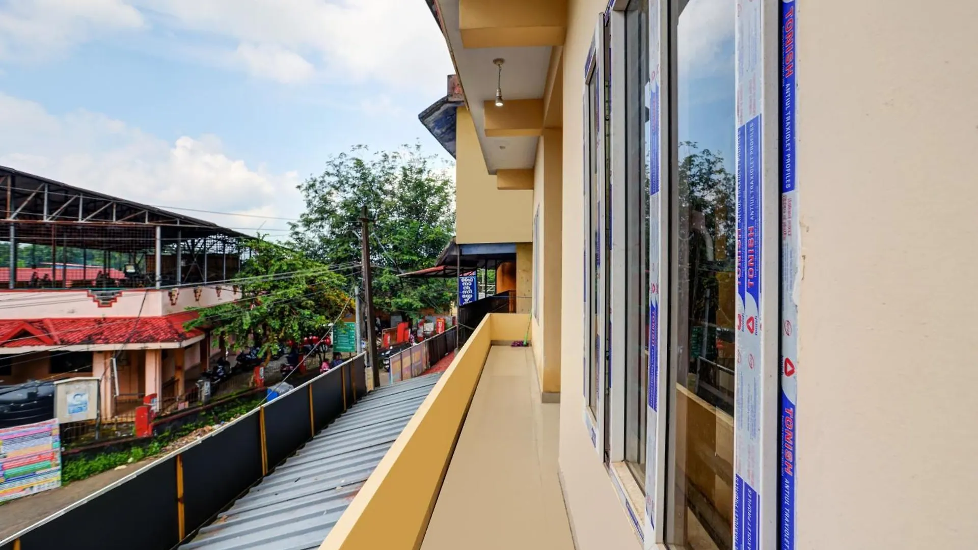 Hotel O Flagship Souparnika Residency Pathanamthitta